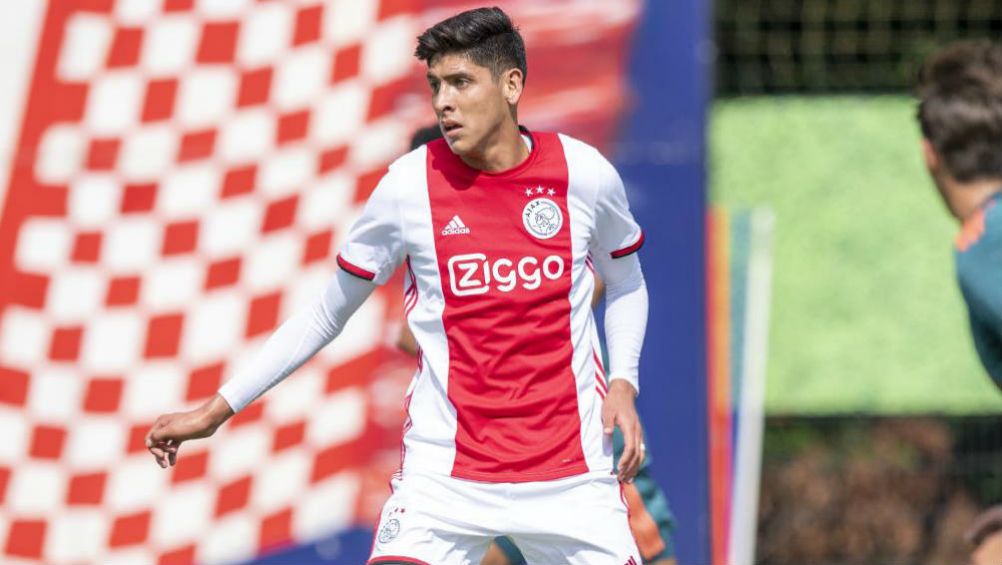 Edson, en un partido del Ajax