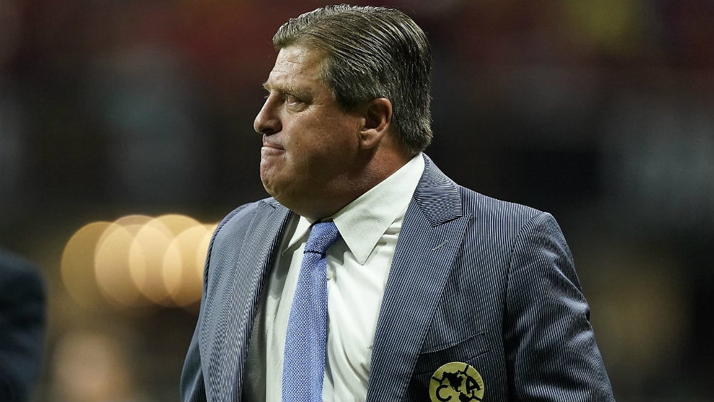 Miguel Herrera durante un juego del América