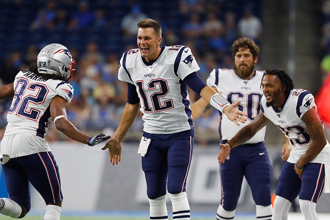 Brady y compañía en un juego de pretemporada de New England