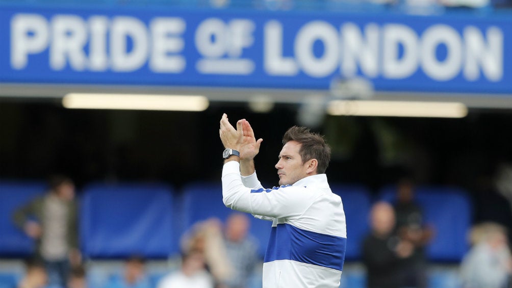 Frank Lampard ovacionado en Stamford Bridge así como en su época de jugador