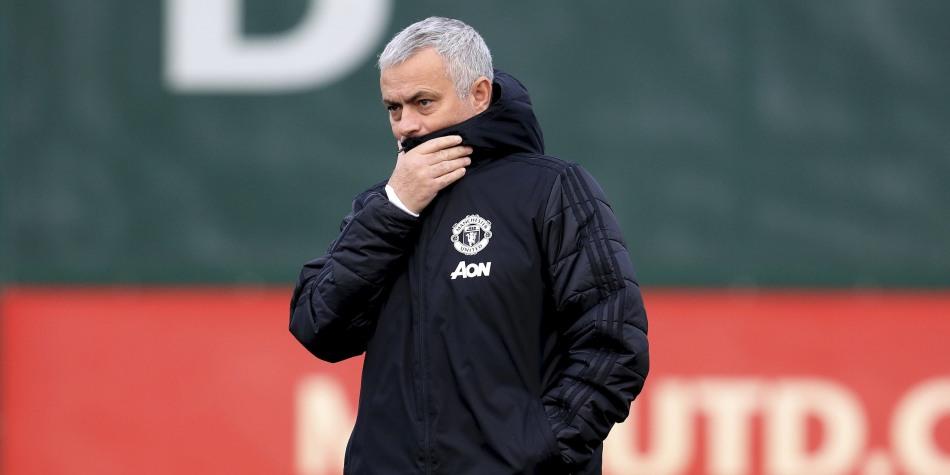 Mourinho en un entrenamiento cuando era DT del Man Utd