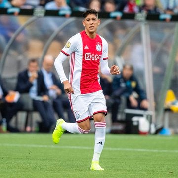 Edson Álvarez en su debut con el Ajax