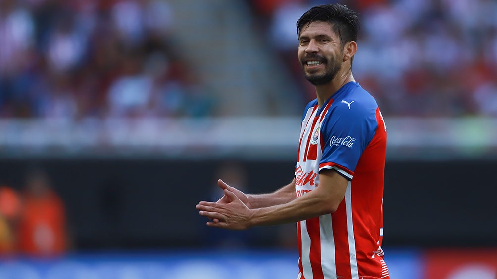 Oribe Peralta, durante juego de Chivas contra Tigres