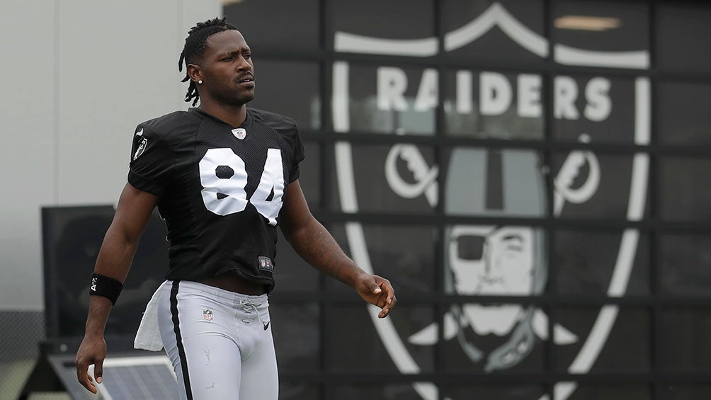 Antonio Brown en práctica de los Raiders