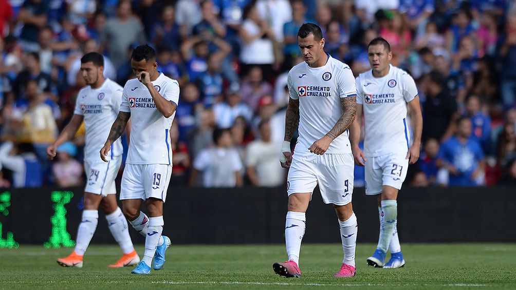 Jugadores de Cruz Azul tras la derrota contra Gallos 