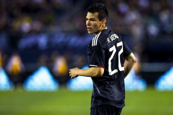 Lozano durante un partido con el Tricolor 