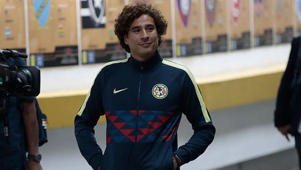 Ochoa a su llegada al Azteca para el partido vs Morelia