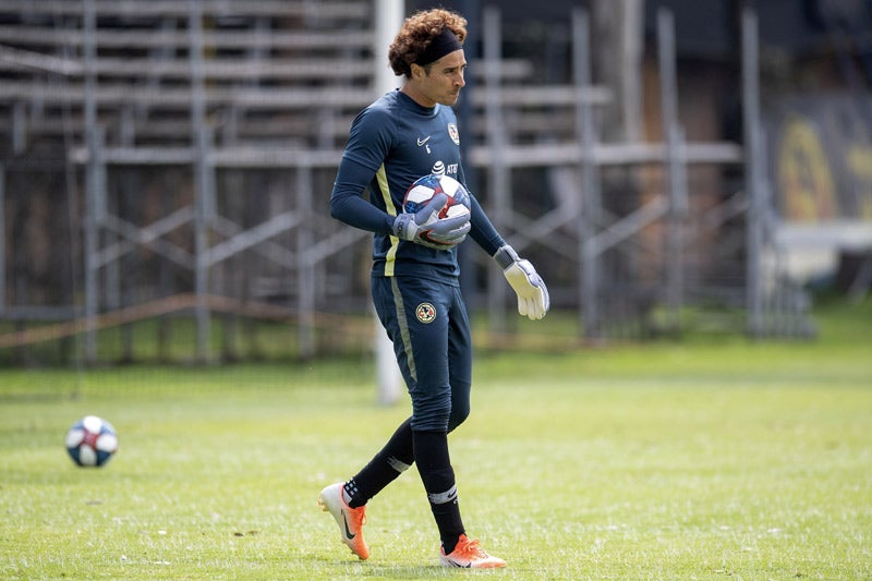 Ochoa, durante un entrenamiento en Coapa 