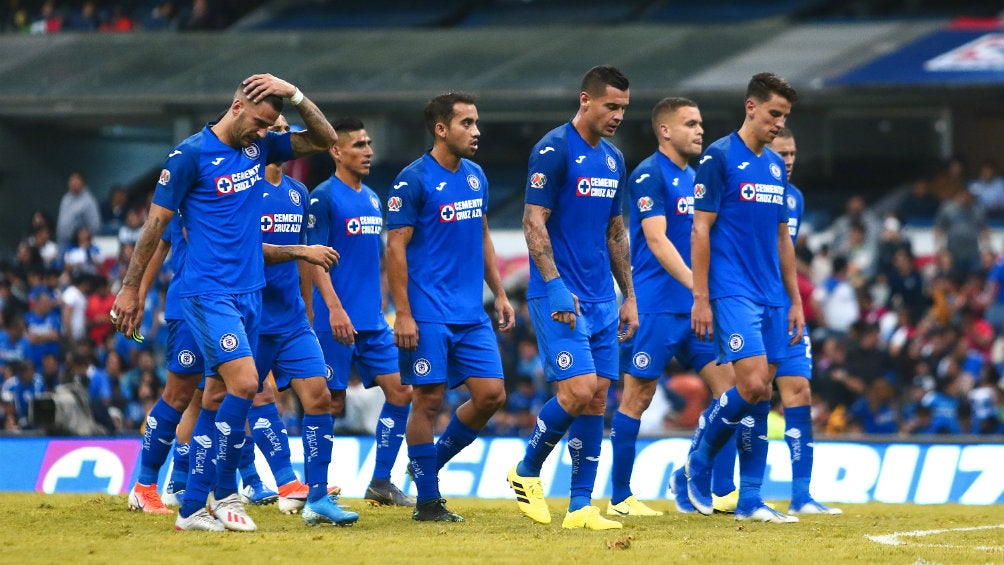 Cruz Azul en lamento durante un encuentro frente a Toluca 