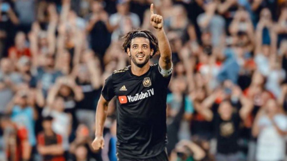 Carlos Vela celebra un gol con el LAFC