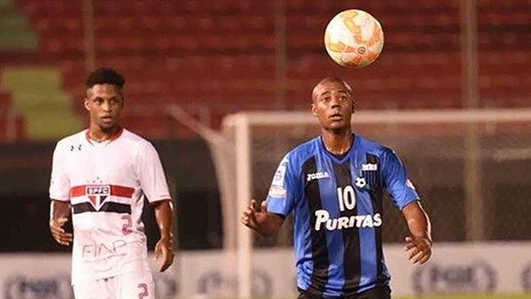 Nicolás de la Cruz en el polémico partido 