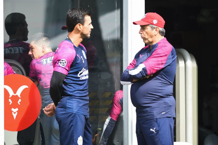 Boy, en un entrenamiento de las Chivas