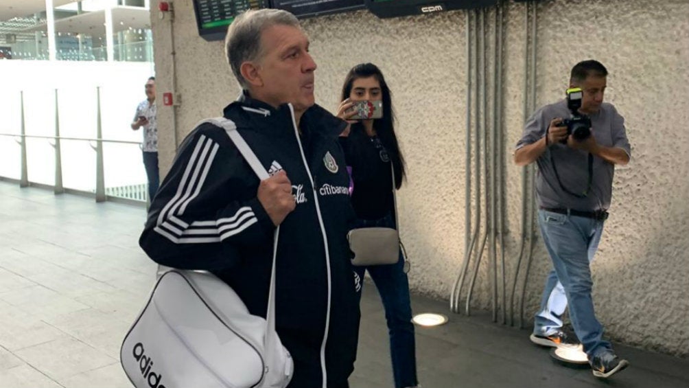 Gerardo Martino en el aeropuerto de ka CDMX