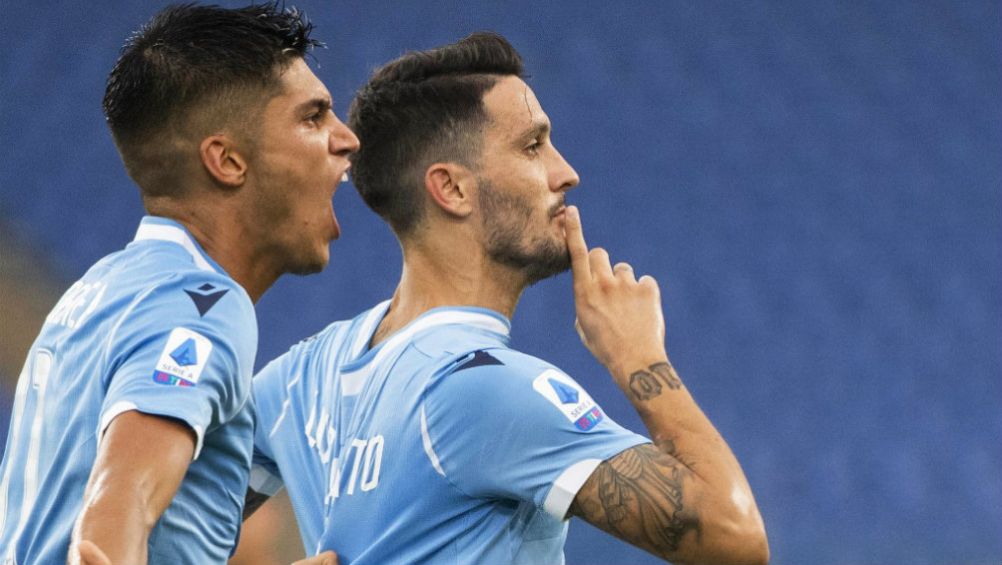 Luis Alberto celebrando su anotación con Lazio