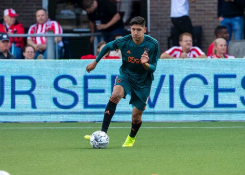 Edson Álvarez durante el Sparta Rotterdam vs Ajax