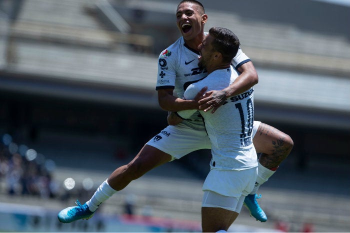 Mendoza, en festejo de gol 