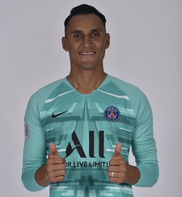 Navas ya viste los colores del PSG