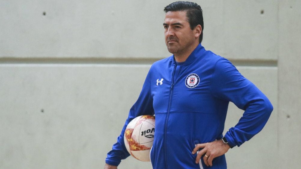  Joaquín Moreno, técnico interino de Cruz Azul