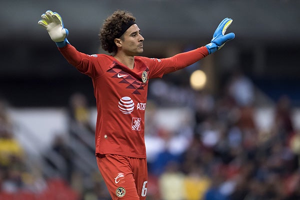 Guillermo Ochoa, en juego de América en el Azteca 