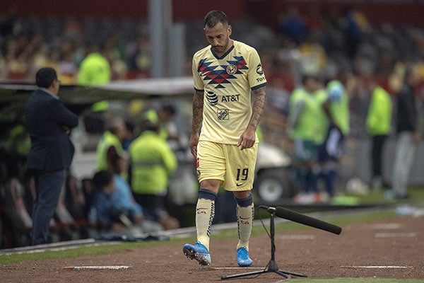 Aguilera, tras ser expulsado en juego de América