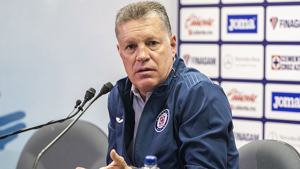 Ricardo Peláez, en conferencia de prensa