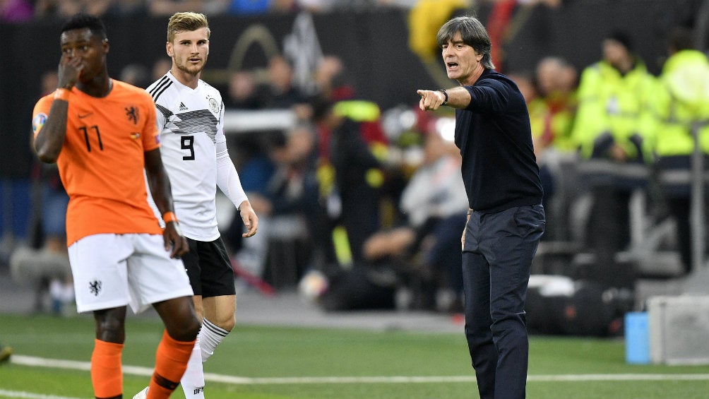 Joachim Low durante el Alemania vs Holanda