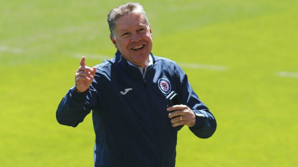 Ricardo Peláez durante un entrenamiento de Cruz Azul 