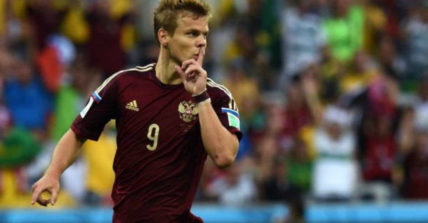 Alexandr Kokorin en acción con la selección de Rusia