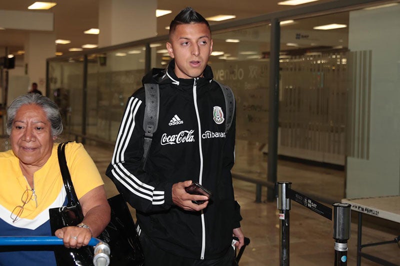 Roberto Alvarado llegando a la Ciudad de México