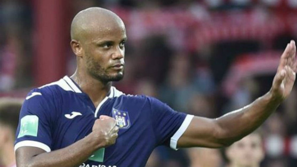 Vincent Kompany durante un partido con el Anderlecht