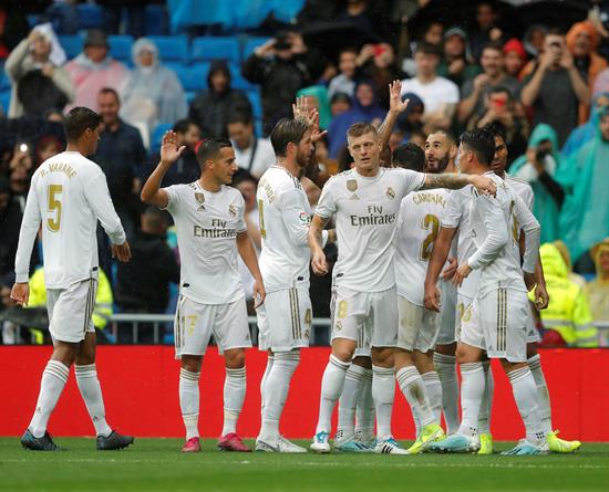 Real Madrid festeja gol contra Levante