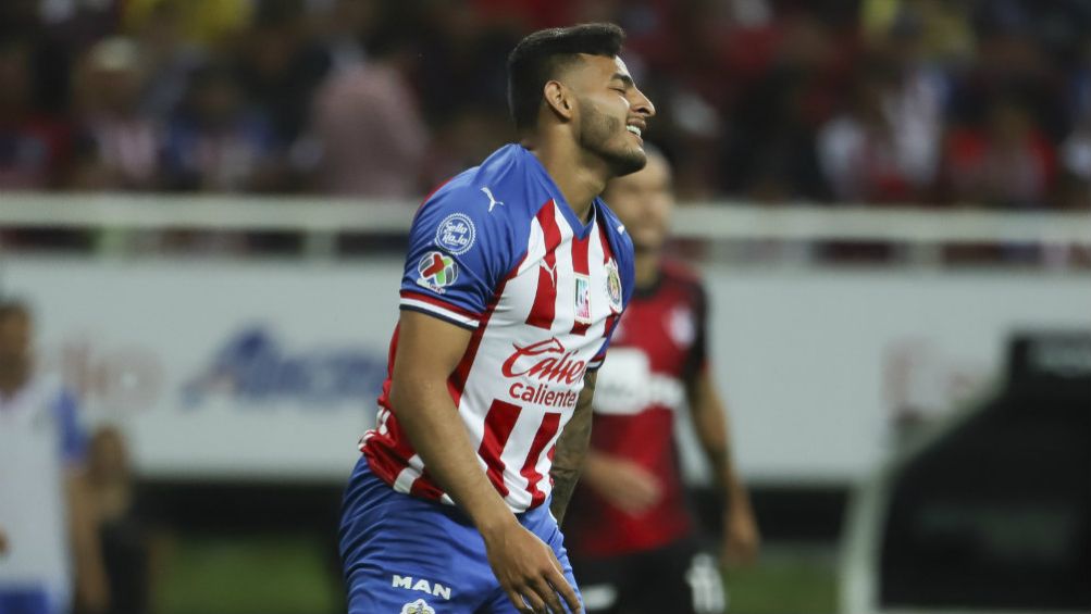 Alexis Vega, en el juego entre Chivas y Atlas de Apertura 2019