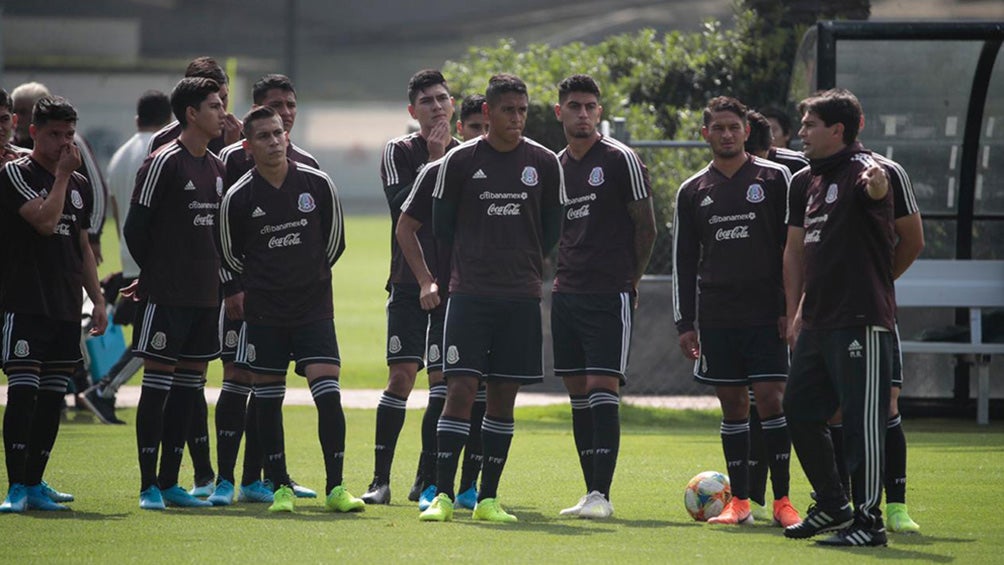 Jugadores del Tricolor, durante el entrenamiento de este martes