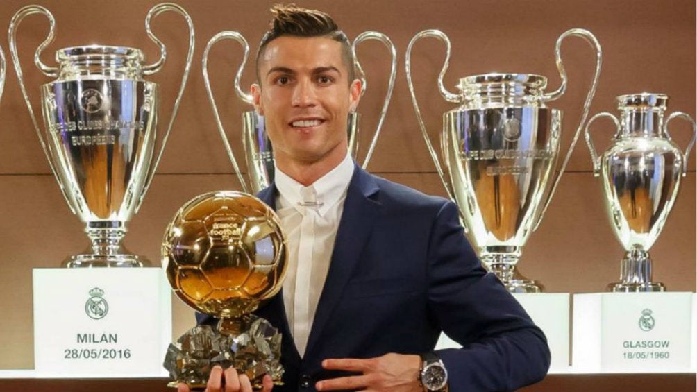 Cristiano presume sus trofeos