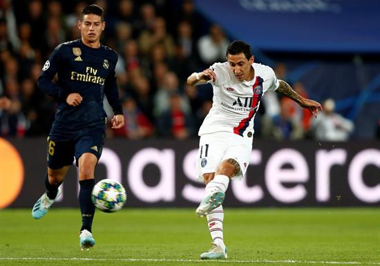 Di María dispara para anotar el segundo gol del PSG