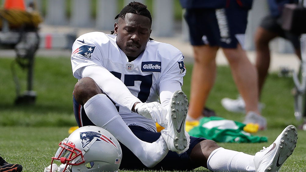 Antonio Brown en el entrenamiento de los Patriots