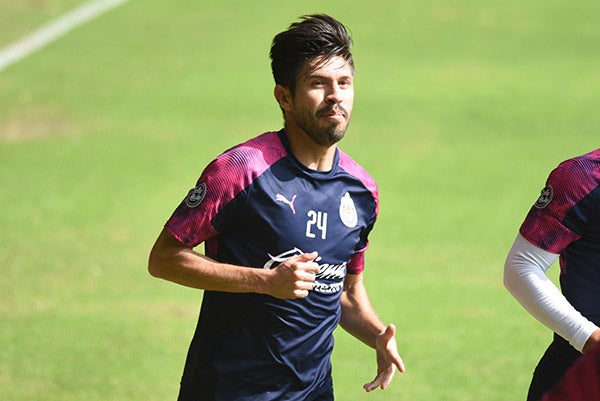 Oribe Peralta en juego de Chivas