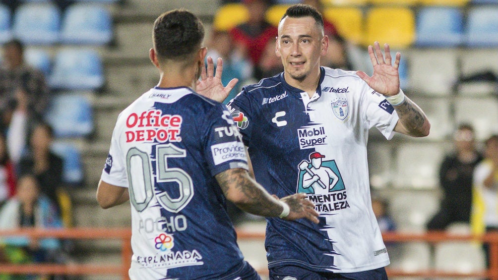 Rubens Sambueza celebra su gol ante el Tijuana