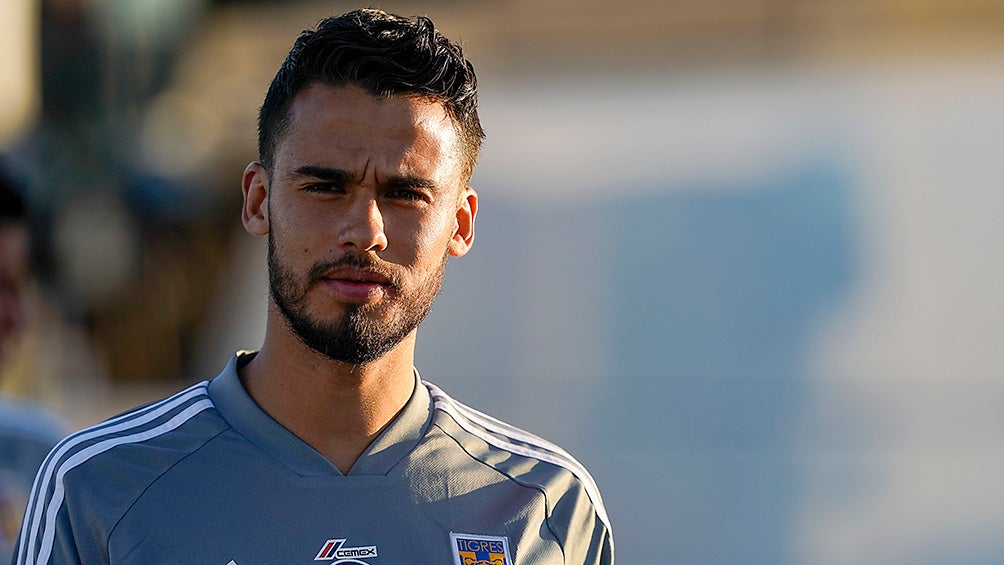 Diego Reyes en una práctica de Tigres