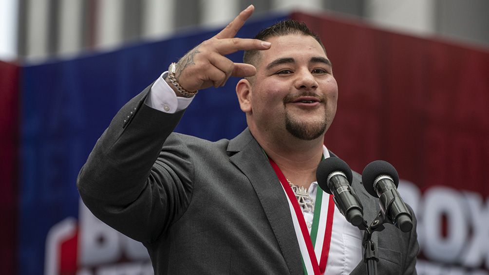 Andy Ruiz durante una conferencia