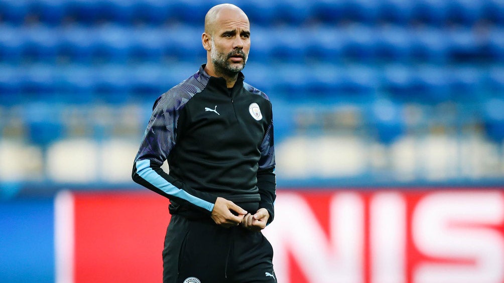 Pep Guardiola, durante un entrenamiento con el Man City