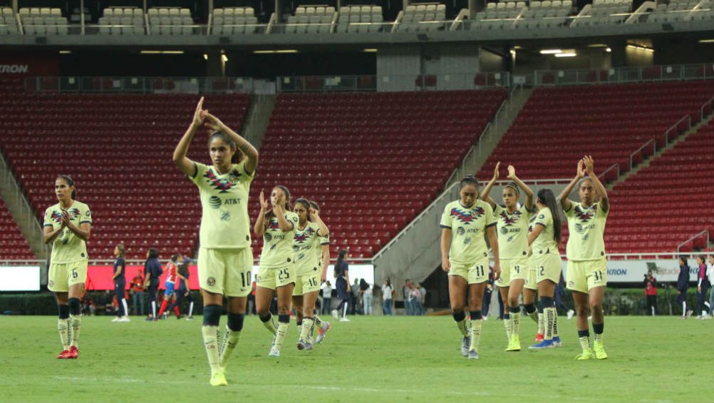 Jugadoras de América, después de un partido