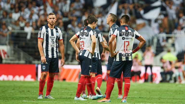 Jugadores de Rayados se lamentan tras derrota contra Tigres