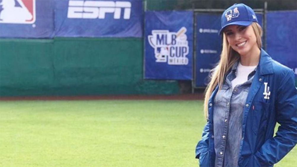 Miroslava Montemayor presume su pasión por el beisbol