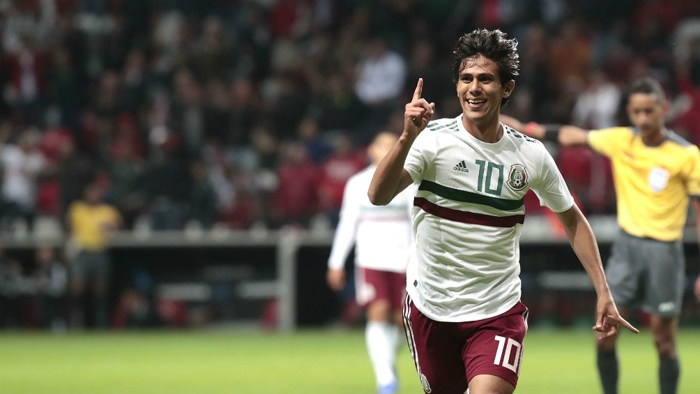 José Juan Macías celebra su gol ante Trinidad y Tobago