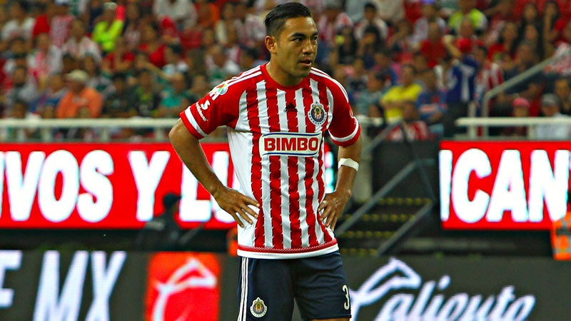 Fabián, en un compromiso con las Chivas en 2015