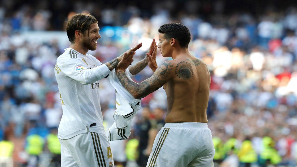 Sergio Ramos y James festejando uno de los goles 