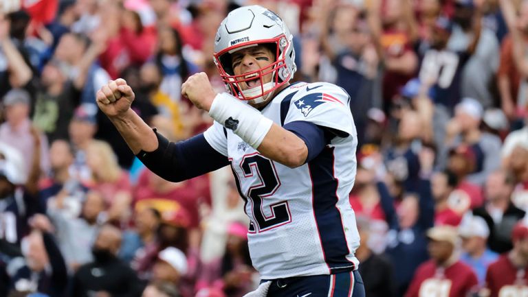 Tom Brady celebra una anotación de los Patriots