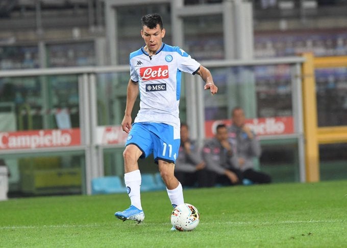 Chucky Lozano, en un juego con el Napoli