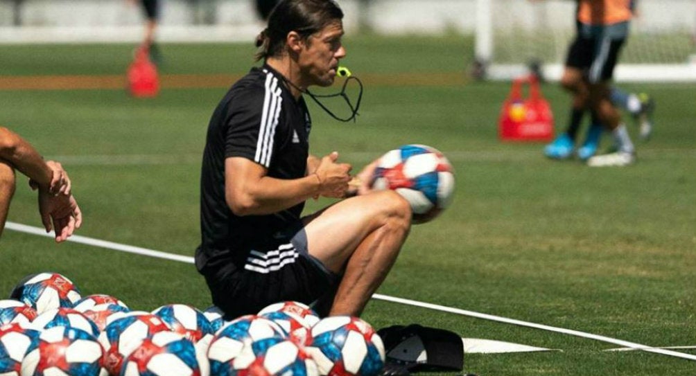 Almeyda durante un entrenamiento